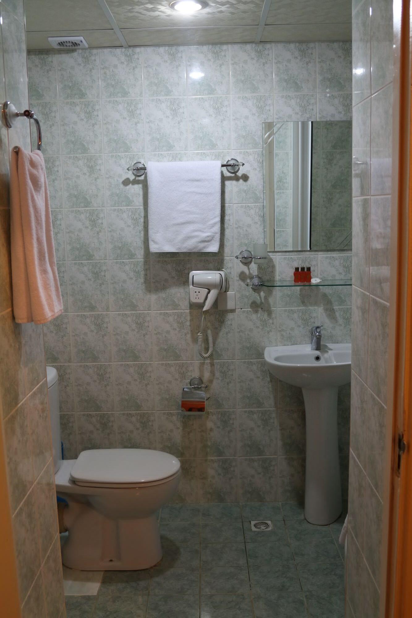 Balion Hotel Баку Екстериор снимка