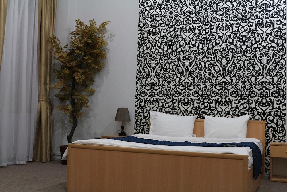 Balion Hotel Баку Екстериор снимка